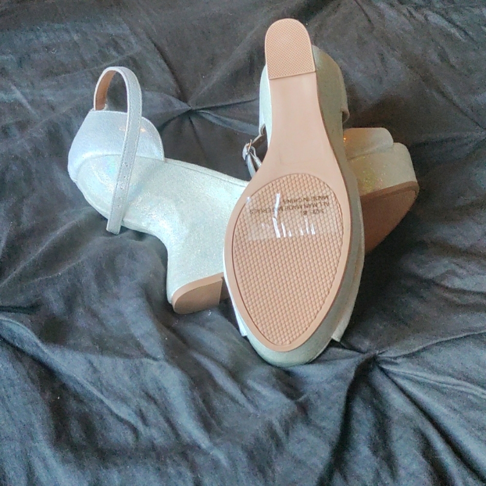 Shoes - Picture 3 of 3
